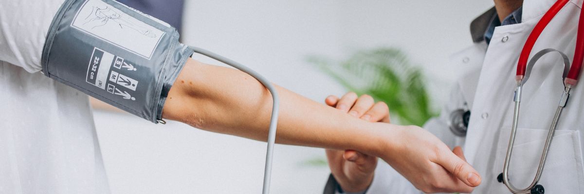 Πότε Είναι Επικίνδυνη η Χαμηλή Πίεση – Συμπτώματα & Αιτίες