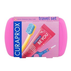 Curaden Curaprox Travel Set Σετ Στοματικής Υγιεινής Ταξιδίου με Οδοντόκρεμα 10ml Οδοντόβουρτσα Πτυσσόμενη Μεσοδόντιο Βουρτσάκι Καθαρισμού & Κουτί Μεταφοράς Ροζ